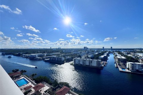 Снять в аренду кондоминиум в Санни-Айлс-Бич, Флорида 2 спальни, 93.65м2, № 1983679 - фото 2