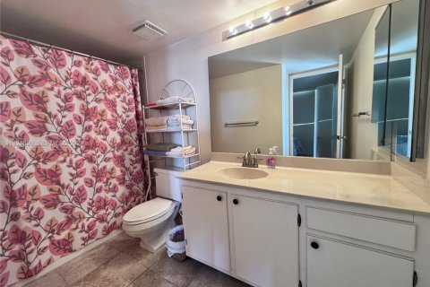 Снять в аренду кондоминиум в Санни-Айлс-Бич, Флорида 2 спальни, 93.65м2, № 1983679 - фото 10