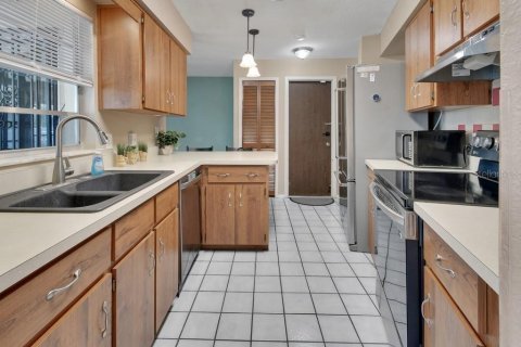 Villa ou maison à vendre à Deltona, Floride: 3 chambres, 134.89 m2 № 2217315 - photo 9