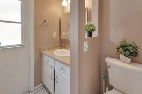 Villa ou maison à vendre à Deltona, Floride: 3 chambres, 134.89 m2 № 2217315 - photo 25
