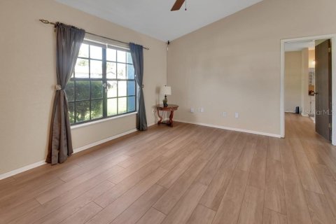 Villa ou maison à vendre à Deltona, Floride: 3 chambres, 134.89 m2 № 2217315 - photo 4
