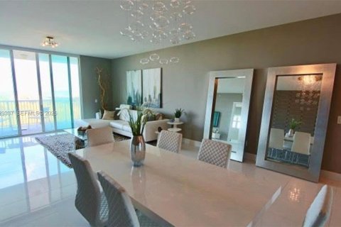 Снять в аренду кондоминиум в Норт-Майами, Флорида 3 спальни, 190.26м2, № 1990513 - фото 5