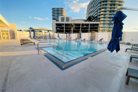 Снять в аренду кондоминиум в Норт-Майами, Флорида 3 спальни, 190.26м2, № 1990513 - фото 24