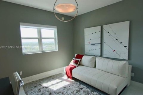 Снять в аренду кондоминиум в Норт-Майами, Флорида 3 спальни, 190.26м2, № 1990513 - фото 21