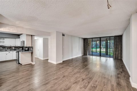 Copropriété à vendre à Hollywood, Floride: 2 chambres, 128.48 m2 № 1987761 - photo 7