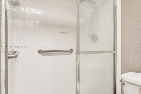 Copropriété à vendre à Hollywood, Floride: 2 chambres, 128.48 m2 № 1987761 - photo 18