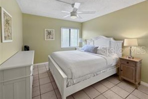Condo in Saint Petersburg, Florida, 1 bedroom  № 2095334 - photo 17