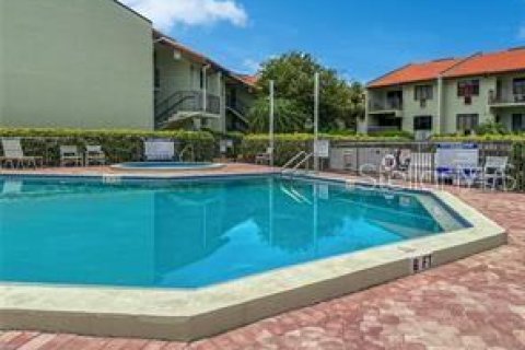 Condo in Saint Petersburg, Florida, 1 bedroom  № 2095334 - photo 20