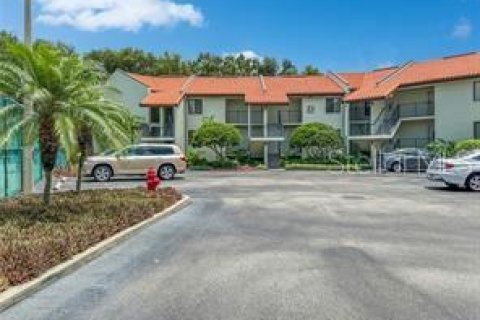 Condo in Saint Petersburg, Florida, 1 bedroom  № 2095334 - photo 3