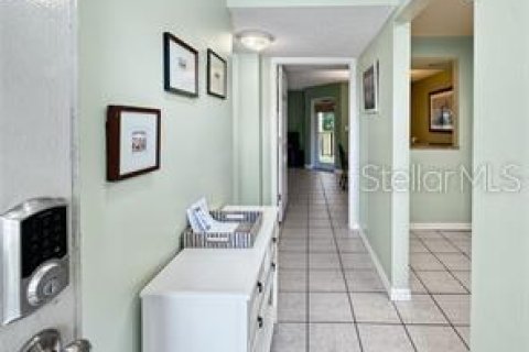 Condo in Saint Petersburg, Florida, 1 bedroom  № 2095334 - photo 5