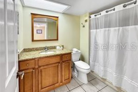 Condo in Saint Petersburg, Florida, 1 bedroom  № 2095334 - photo 15