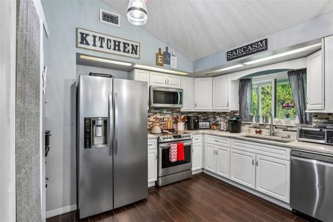 Adosado en venta en Tampa, Florida, 2 dormitorios, 93.18 m2 № 2214181 - foto 12