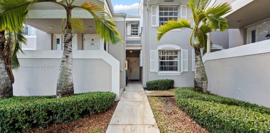 Condominio en Homestead, Florida, 2 dormitorios  № 1964984