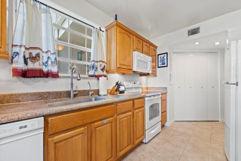 Condominio en venta en Homestead, Florida, 2 dormitorios, 99.41 m2 № 1964984 - foto 12