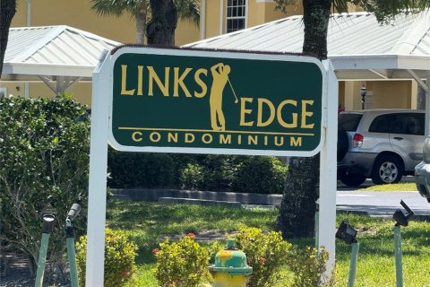 Condo in Punta Gorda, Florida, 2 bedrooms  № 1647678 - photo 2