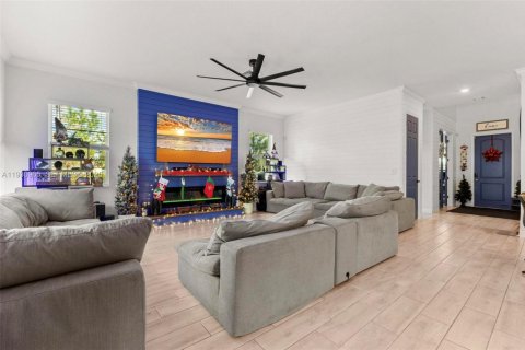 Villa ou maison à vendre à Loxahatchee Groves, Floride: 6 chambres, 312.24 m2 № 2034415 - photo 16