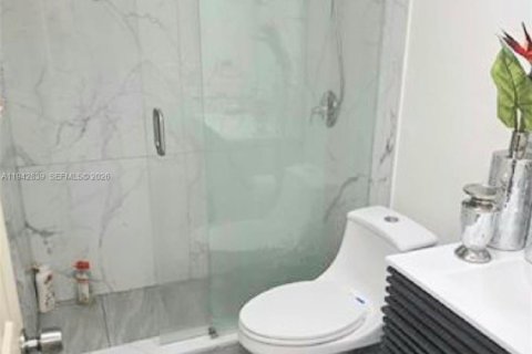 Copropriété à vendre à Miramar, Floride: 2 chambres, 76.18 m2 № 1999367 - photo 7