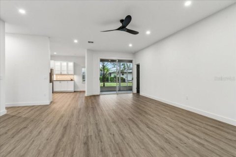 Casa en venta en Palm Coast, Florida, 4 dormitorios, 192.12 m2 № 1736545 - foto 14