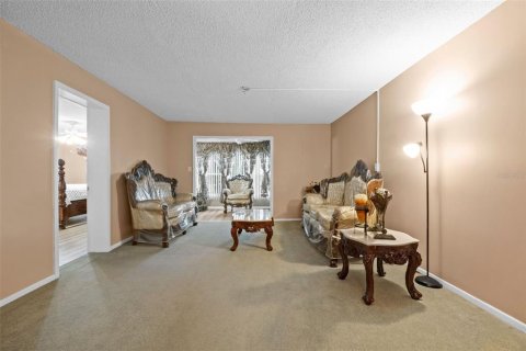 Condominio en venta en Winter Haven, Florida, 3 dormitorios, 113.9 m2 № 1733443 - foto 9