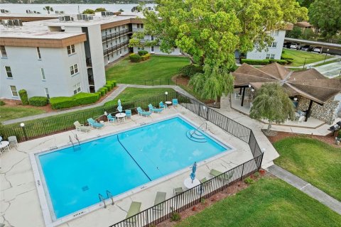 Condominio en venta en Winter Haven, Florida, 3 dormitorios, 113.9 m2 № 1733443 - foto 1