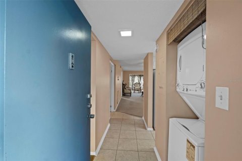 Condominio en venta en Winter Haven, Florida, 3 dormitorios, 113.9 m2 № 1733443 - foto 4
