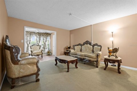 Condominio en venta en Winter Haven, Florida, 3 dormitorios, 113.9 m2 № 1733443 - foto 10