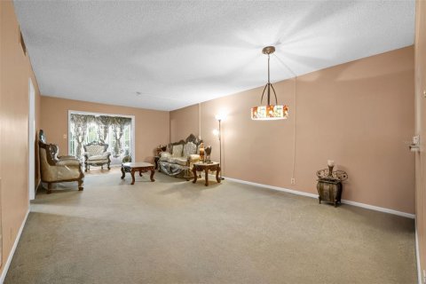 Condominio en venta en Winter Haven, Florida, 3 dormitorios, 113.9 m2 № 1733443 - foto 8