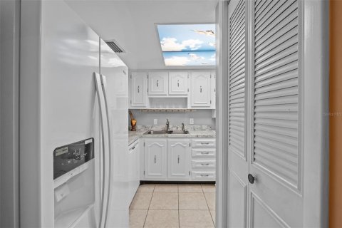 Condominio en venta en Winter Haven, Florida, 3 dormitorios, 113.9 m2 № 1733443 - foto 12