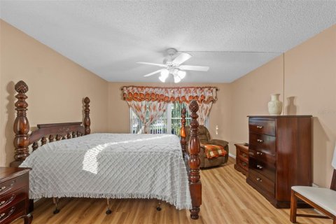Condominio en venta en Winter Haven, Florida, 3 dormitorios, 113.9 m2 № 1733443 - foto 24