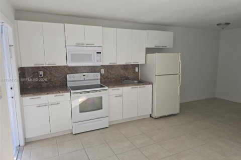 Appartement à louer à Hollywood, Floride: 1 chambre № 2001203 - photo 3