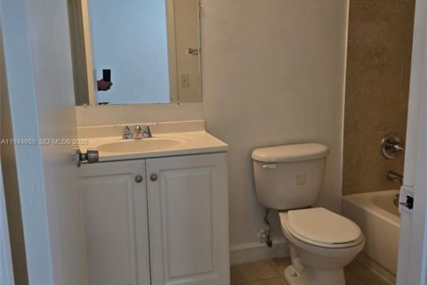 Appartement à louer à Hollywood, Floride: 1 chambre № 2001203 - photo 10