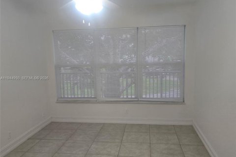 Appartement à louer à Hollywood, Floride: 1 chambre № 2001203 - photo 5