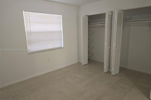 Appartement à louer à Hollywood, Floride: 1 chambre № 2001203 - photo 7