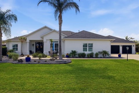 House in The Villages, Florida 3 bedrooms, 364.27 sq.m. № 2107976 - photo 2