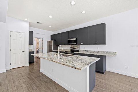 Casa en venta en Clermont, Florida, 6 dormitorios, 293.39 m2 № 2236176 - foto 20