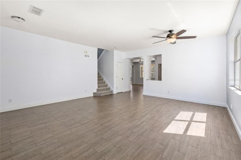 Casa en venta en Clermont, Florida, 6 dormitorios, 293.39 m2 № 2236176 - foto 13