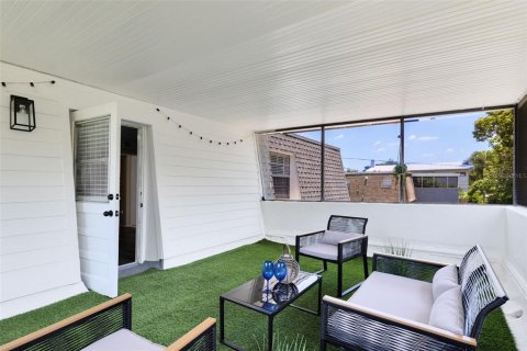 Commercial property in Orlando, Florida 5 bedrooms, 229.65 sq.m. № 2091714 - photo 10