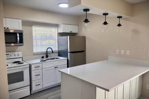 Commercial property in Orlando, Florida 5 bedrooms, 229.65 sq.m. № 2091714 - photo 25