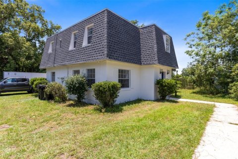 Commercial property in Orlando, Florida 5 bedrooms, 229.65 sq.m. № 2091714 - photo 2