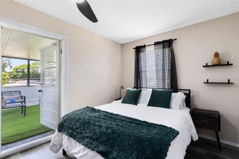 Commercial property in Orlando, Florida 5 bedrooms, 229.65 sq.m. № 2091714 - photo 8