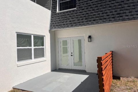 Commercial property in Orlando, Florida 5 bedrooms, 229.65 sq.m. № 2091714 - photo 23
