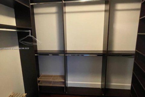 Condominio en venta en Miami, Florida, 1 dormitorio, 87.51 m2 № 1813915 - foto 6