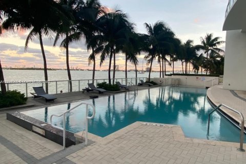 Condominio en venta en Miami, Florida, 1 dormitorio, 87.51 m2 № 1813915 - foto 26
