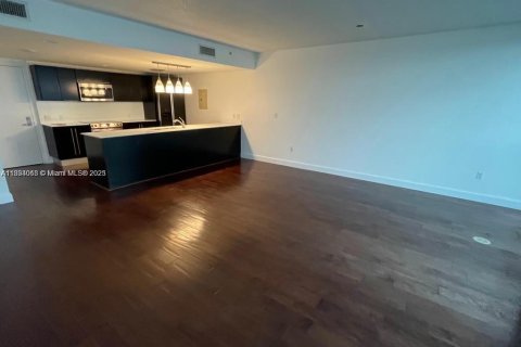 Condominio en venta en Miami, Florida, 1 dormitorio, 87.51 m2 № 1813915 - foto 17