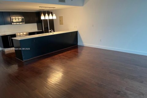 Condominio en venta en Miami, Florida, 1 dormitorio, 87.51 m2 № 1813915 - foto 4