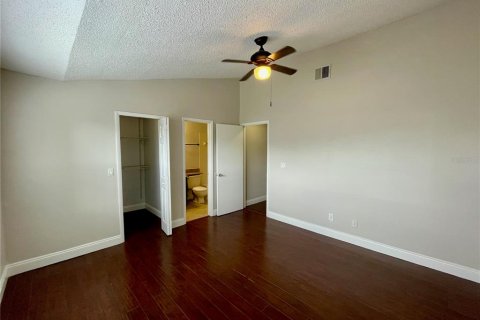 Condo in Orlando, Florida, 2 bedrooms  № 1911574 - photo 15