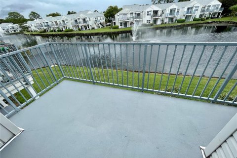 Condo in Orlando, Florida, 2 bedrooms  № 1911574 - photo 11