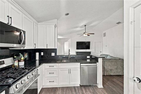 House in Riverview, Florida 4 bedrooms, 124.58 sq.m. № 2434953 - photo 24
