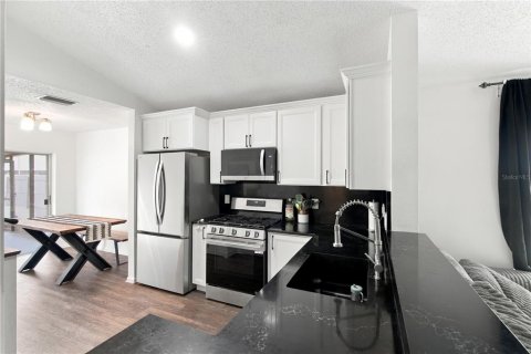 House in Riverview, Florida 4 bedrooms, 124.58 sq.m. № 2434953 - photo 26