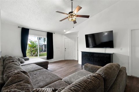 House in Riverview, Florida 4 bedrooms, 124.58 sq.m. № 2434953 - photo 19